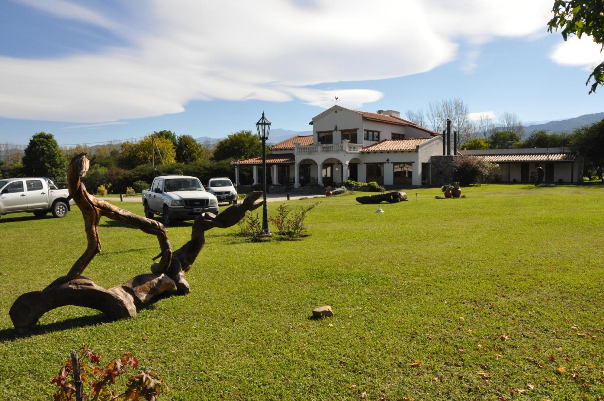 Hosteria La Caldera Exterior foto